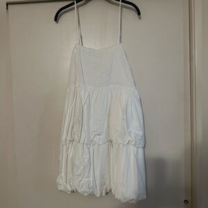 Never worn white ballon style dress!